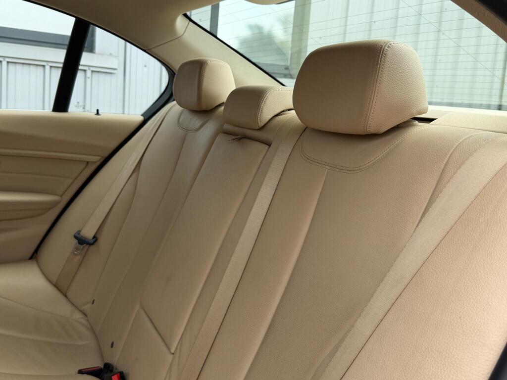 BMW 3 Series 33