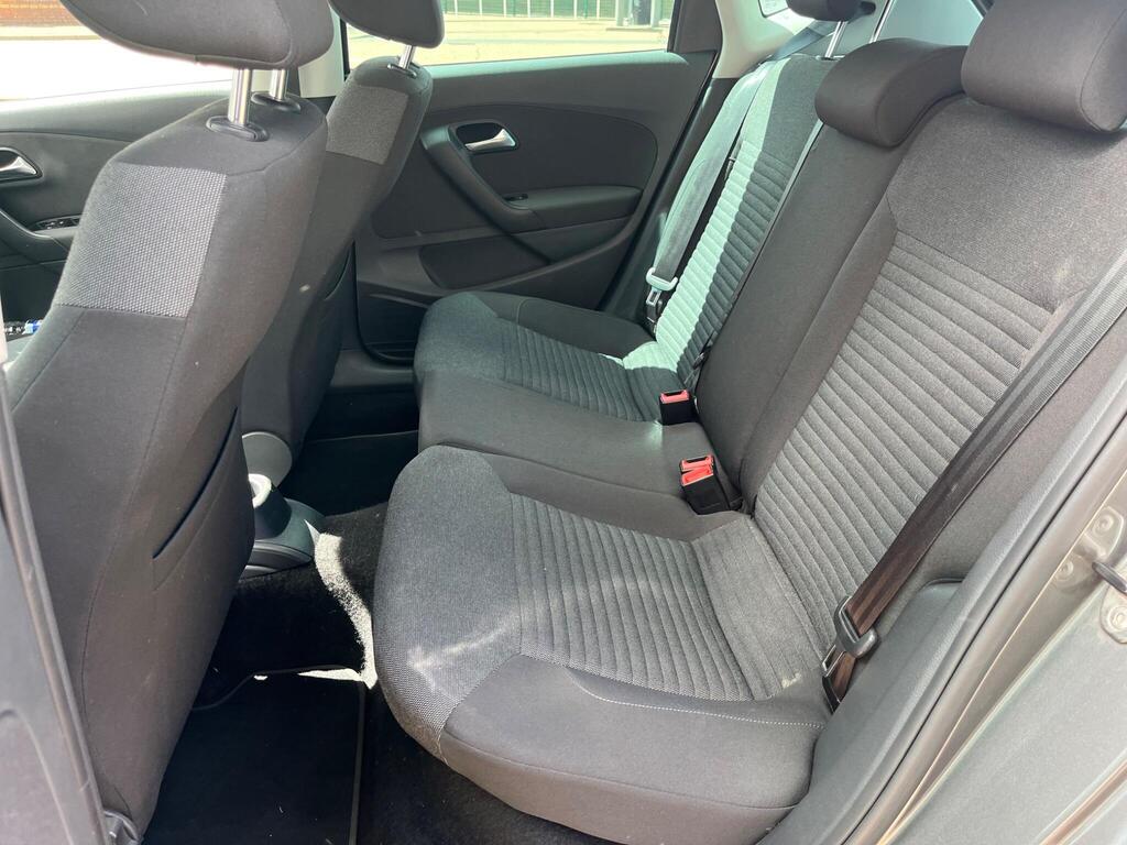 Volkswagen Polo 40