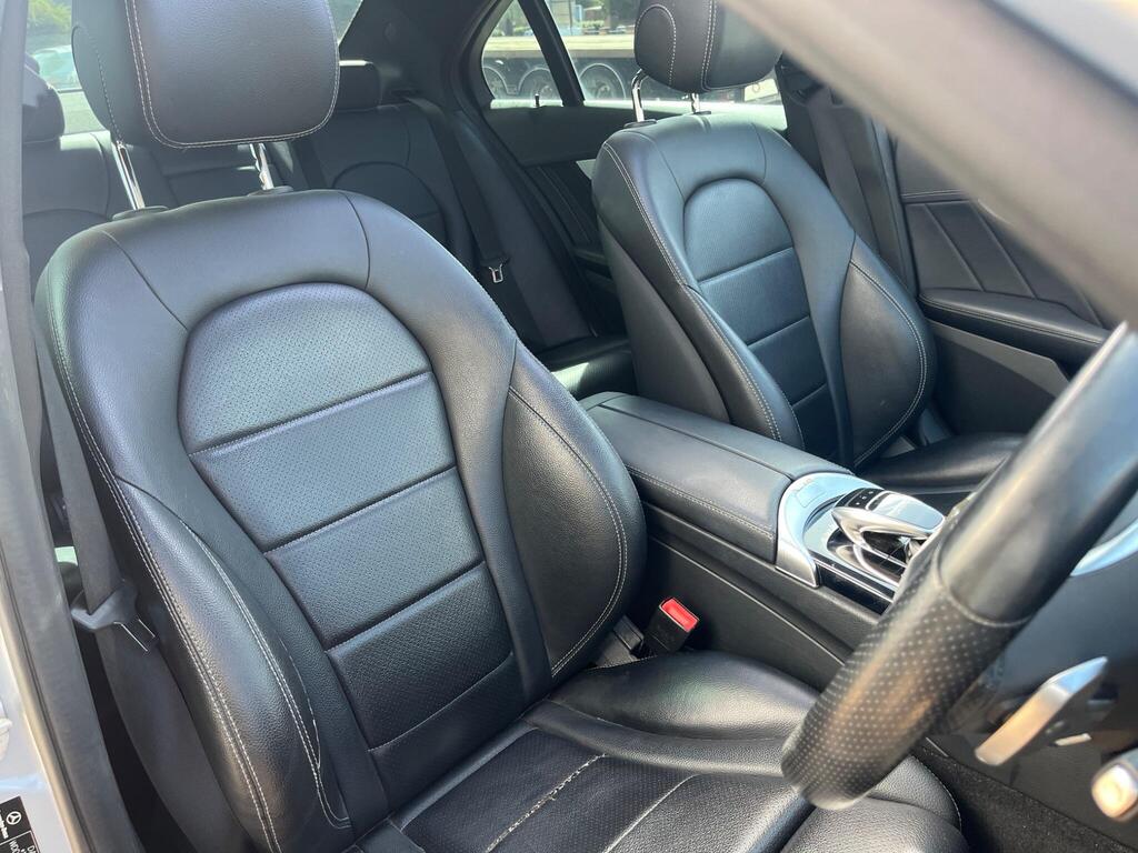 Mercedes-Benz C Class 24