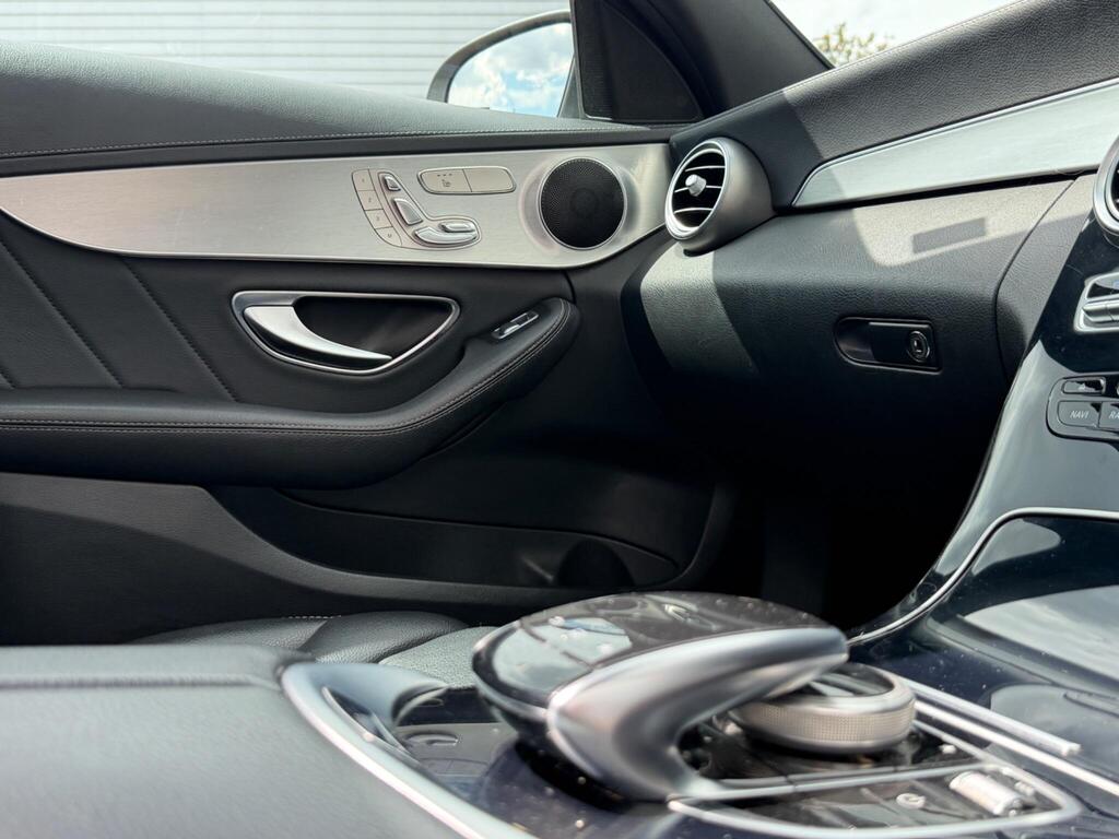 Mercedes-Benz C Class 23