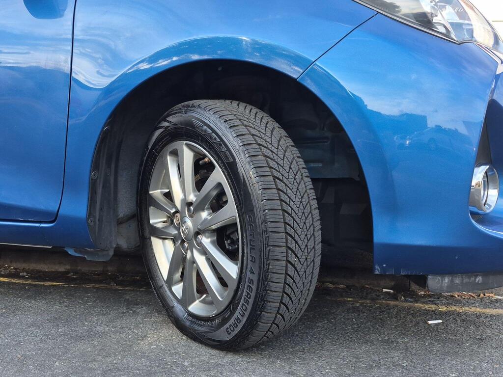 Toyota Yaris 36