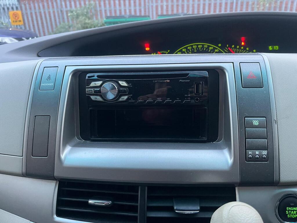 Toyota Estima 42