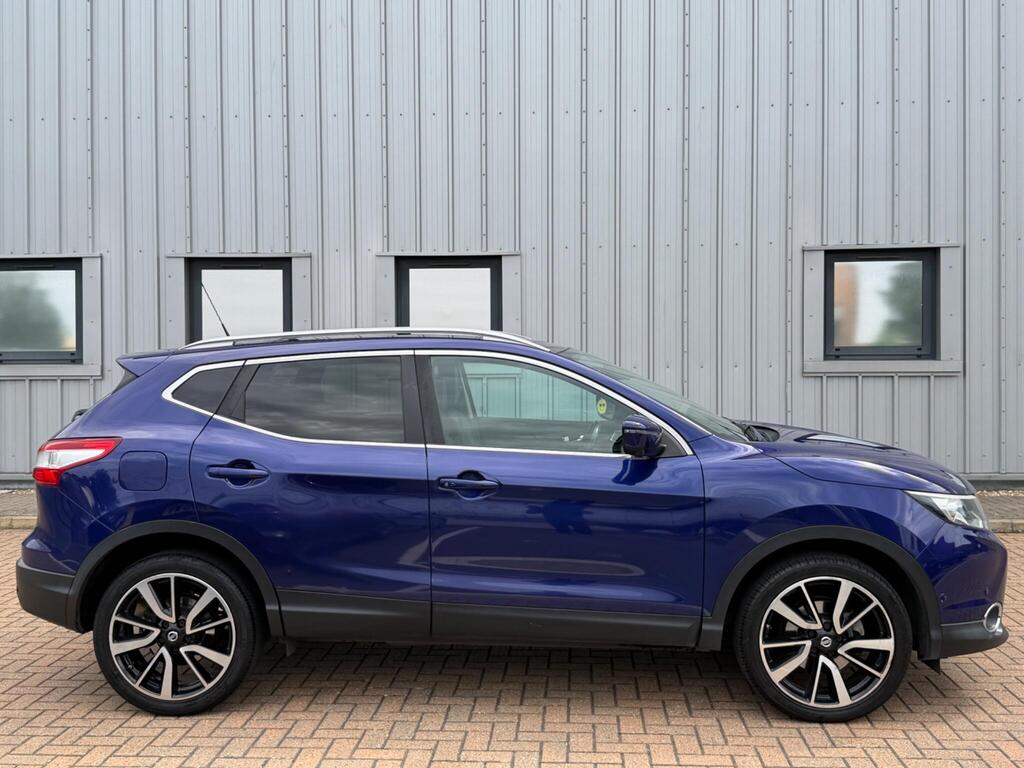 Nissan Qashqai 11