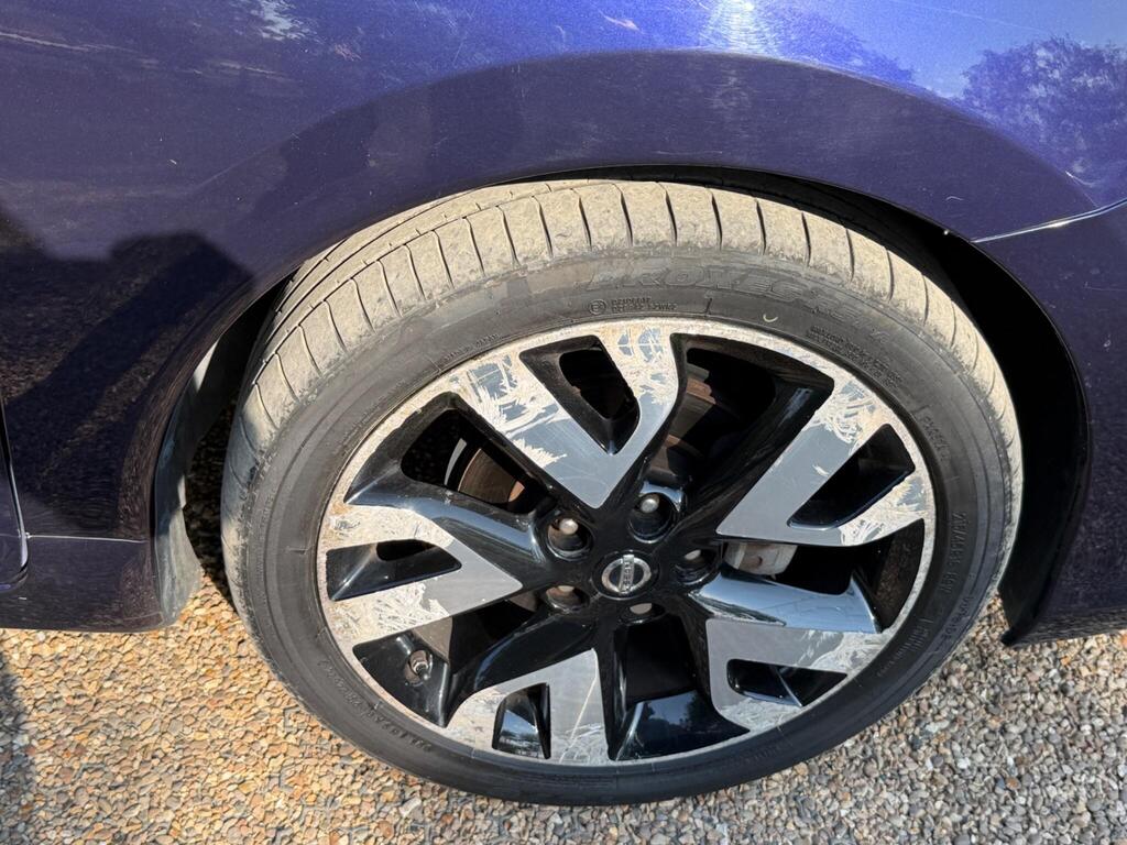 Nissan Pulsar 40