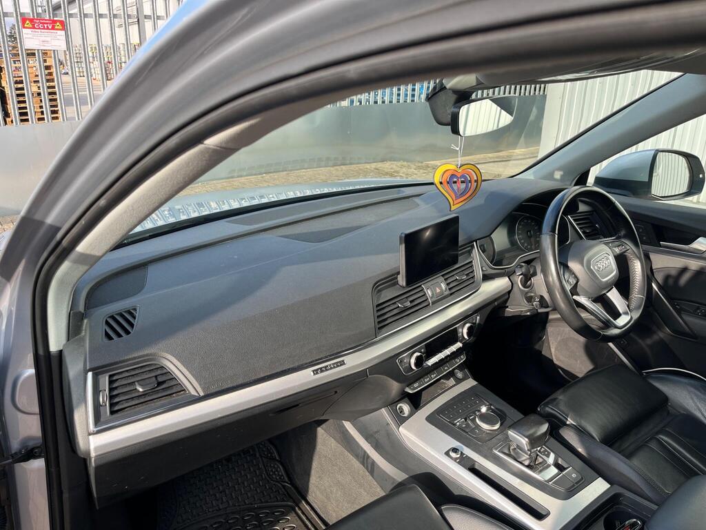 Audi Q5 22