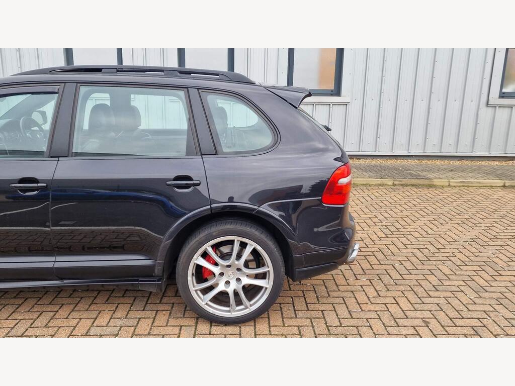 Porsche Cayenne 44