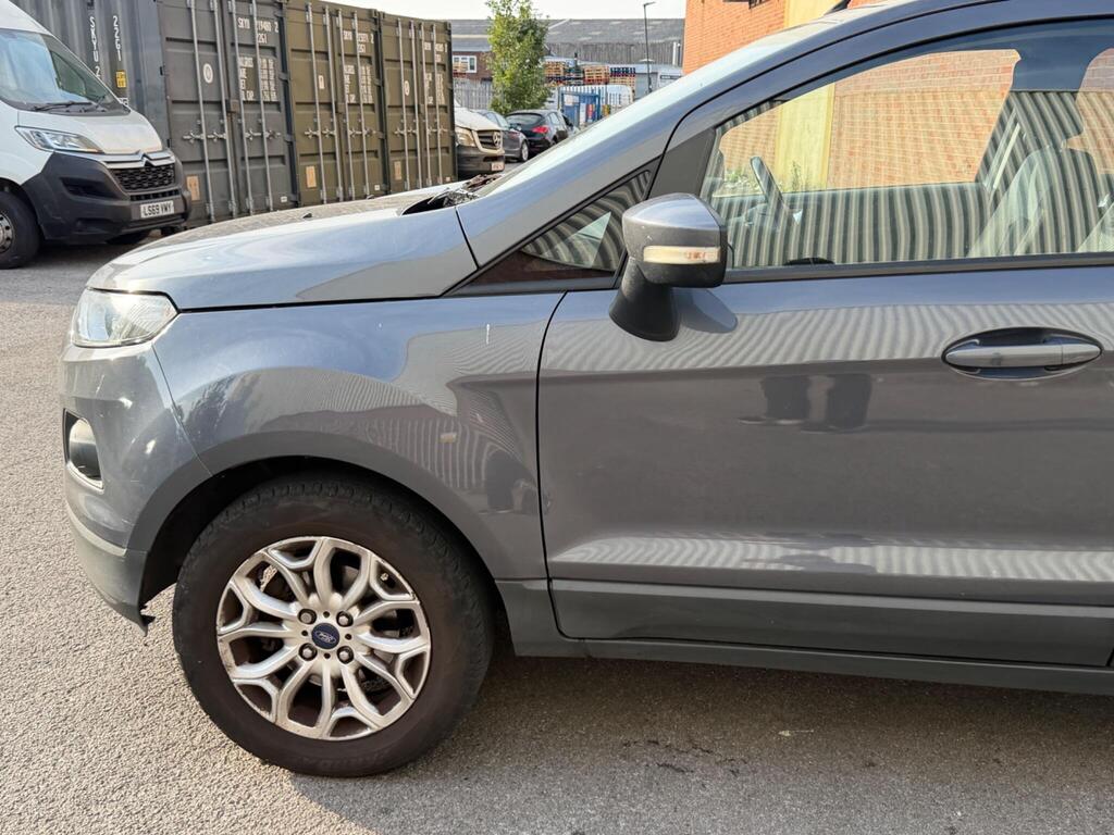 Ford EcoSport 5