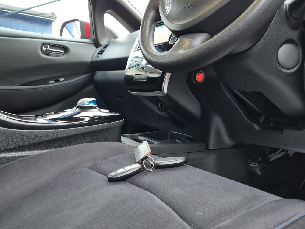 Nissan Leaf 13