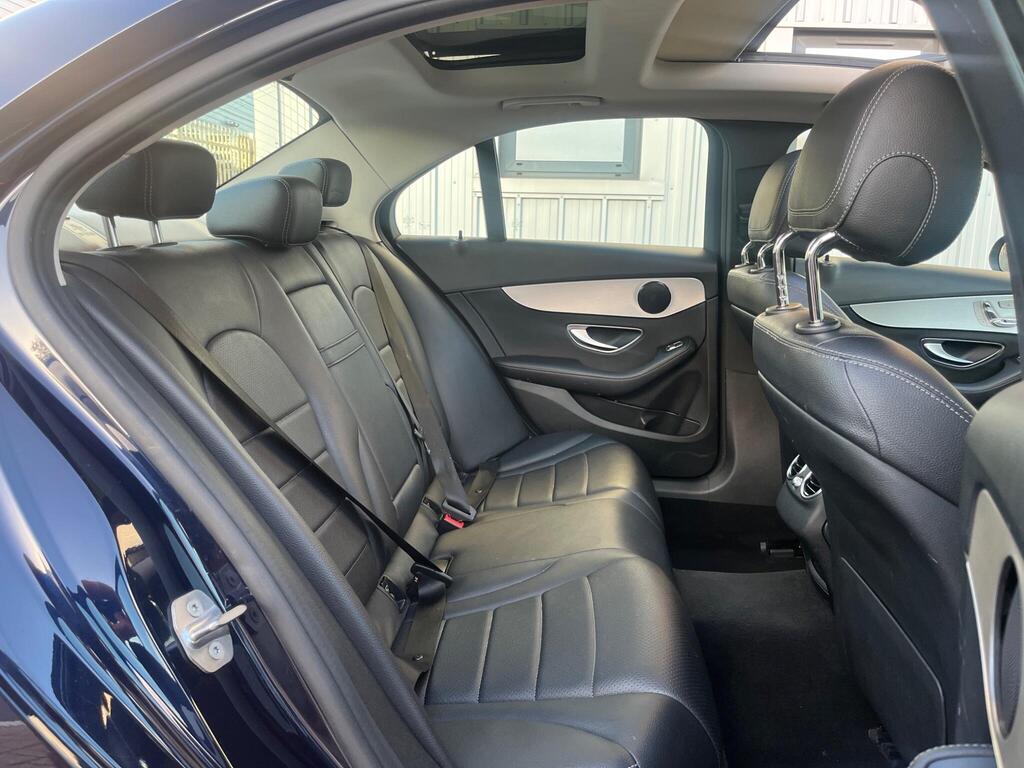 Mercedes-Benz C Class 29