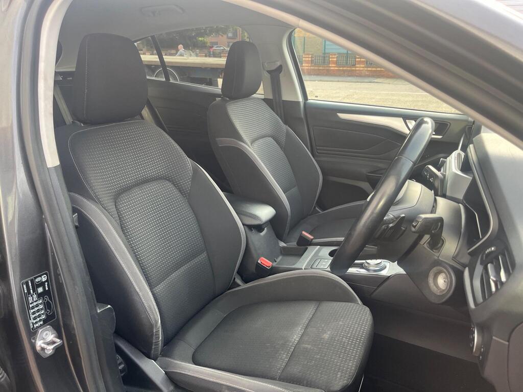 Ford Focus 42
