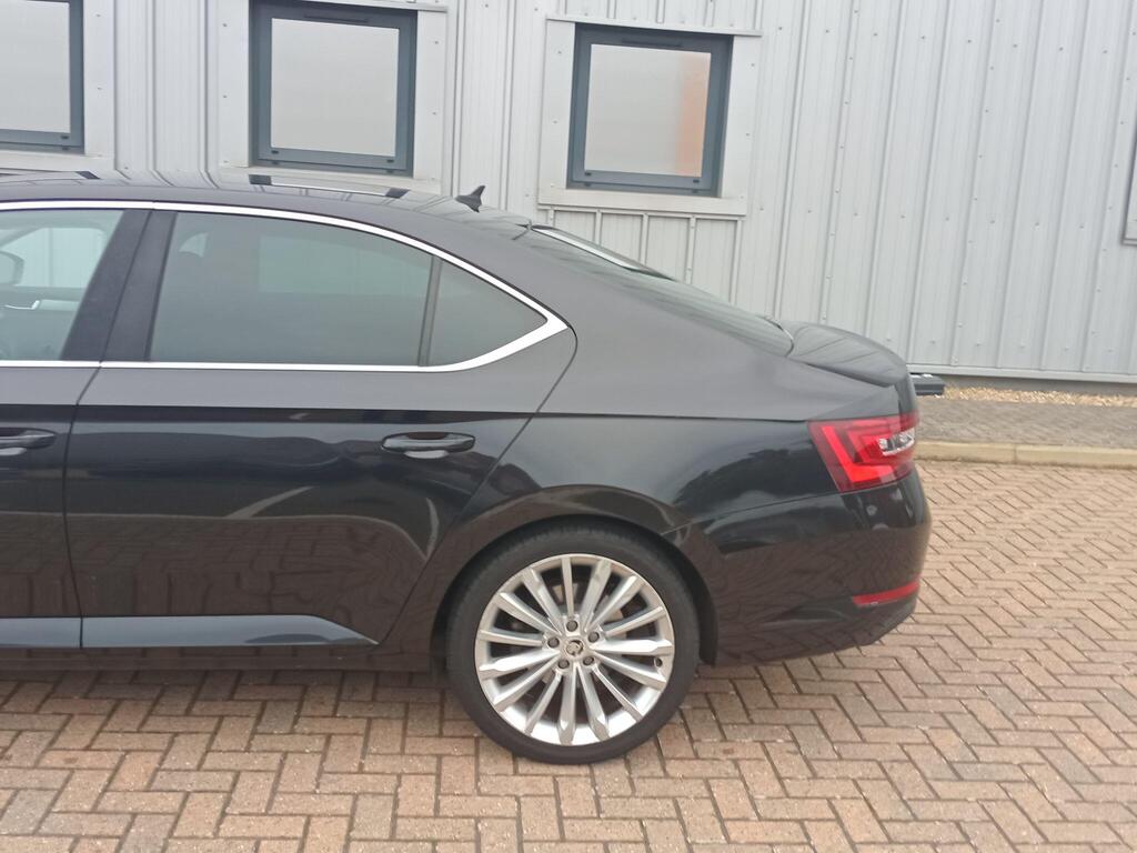 Skoda Superb 57