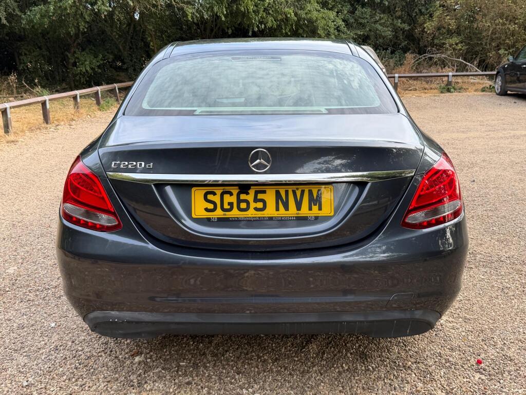 Mercedes-Benz C Class 10