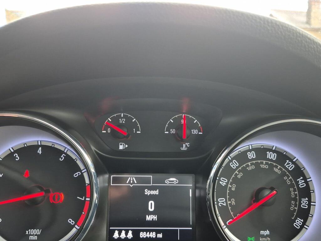 Vauxhall Astra 32