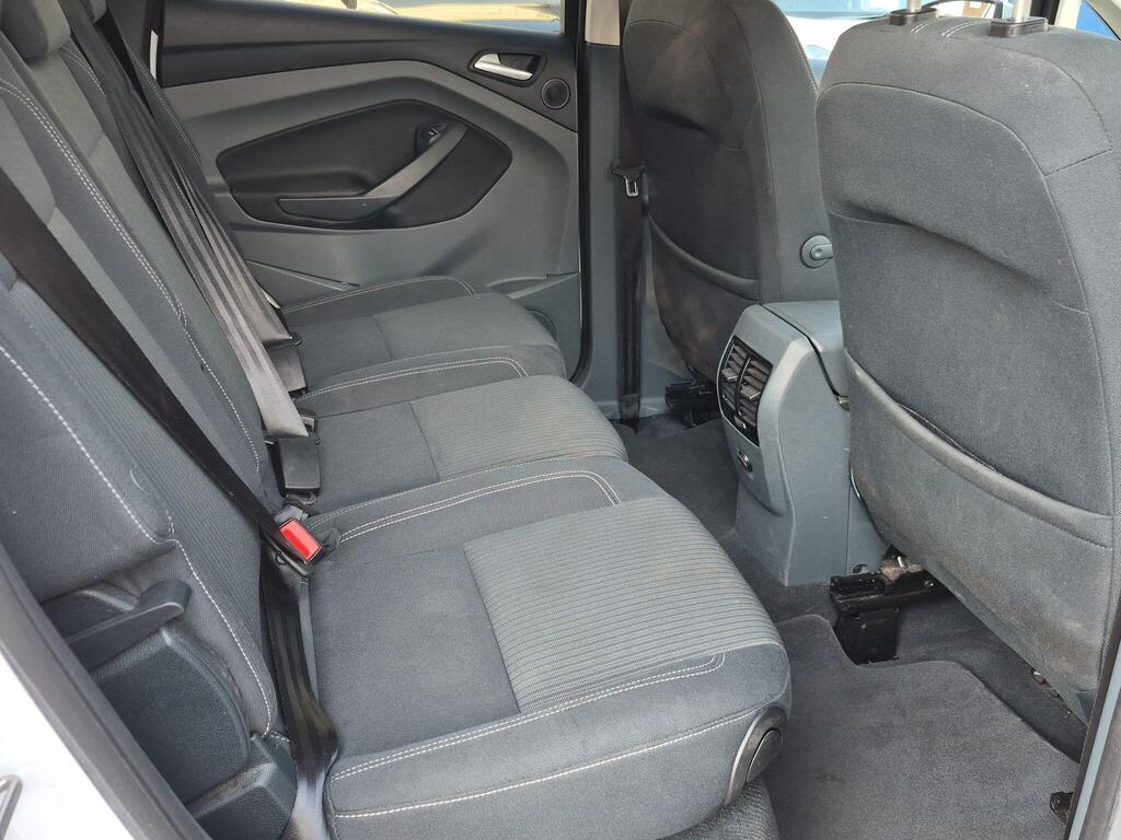 Ford C-Max 22