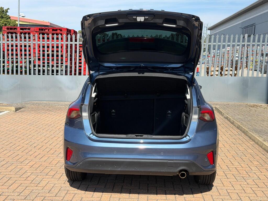 Ford Focus 51