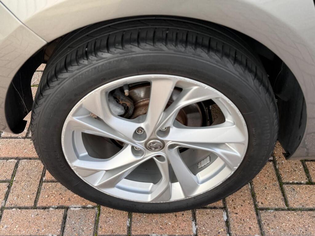 Vauxhall Astra 43