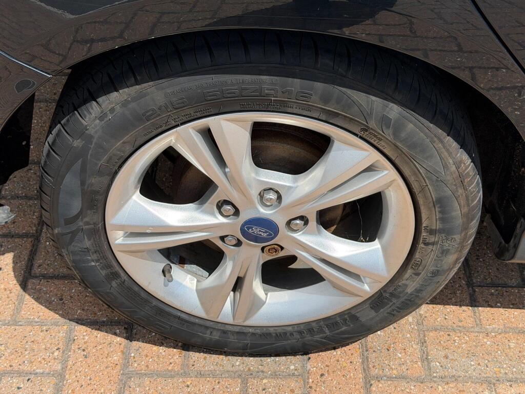 Ford Focus 37