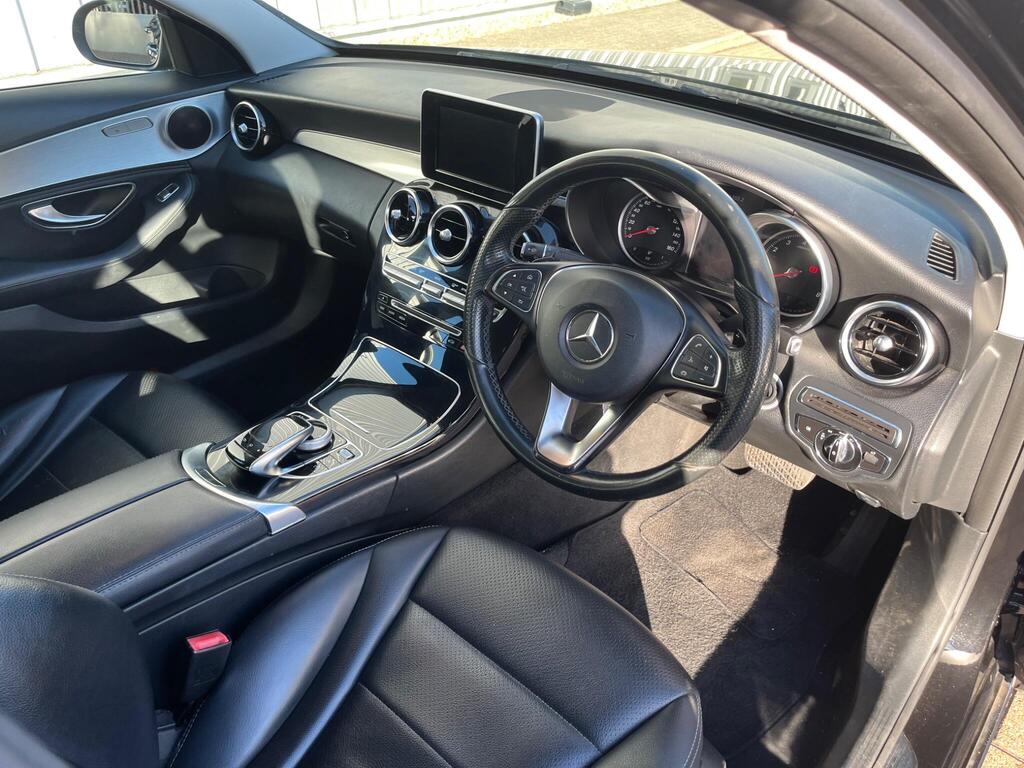 Mercedes-Benz C Class 22