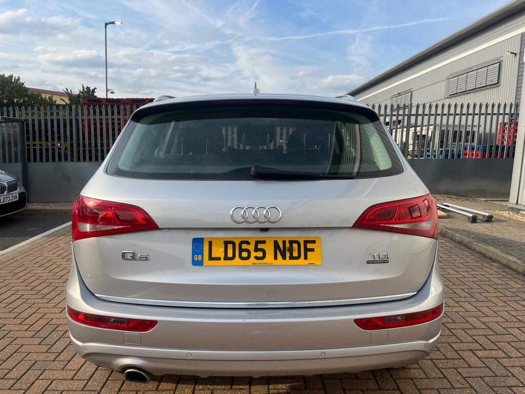 Audi Q5 24