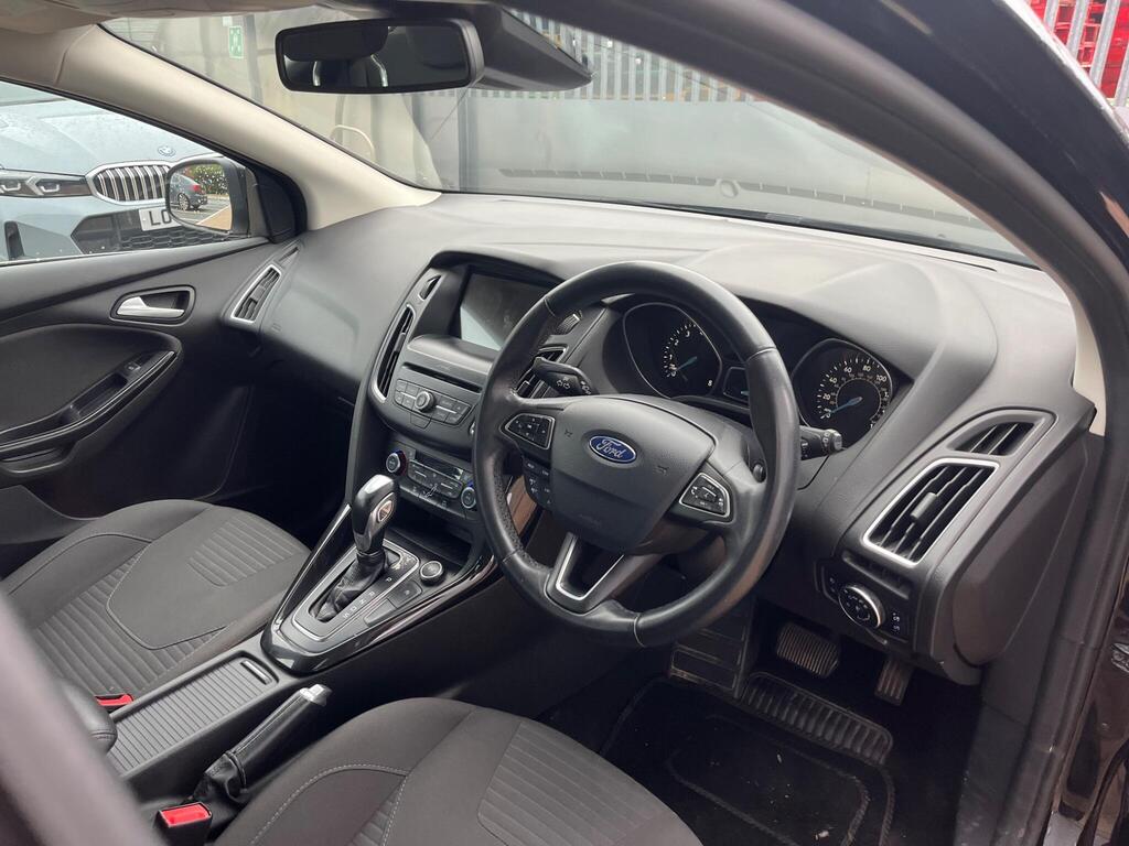 Ford Focus 24