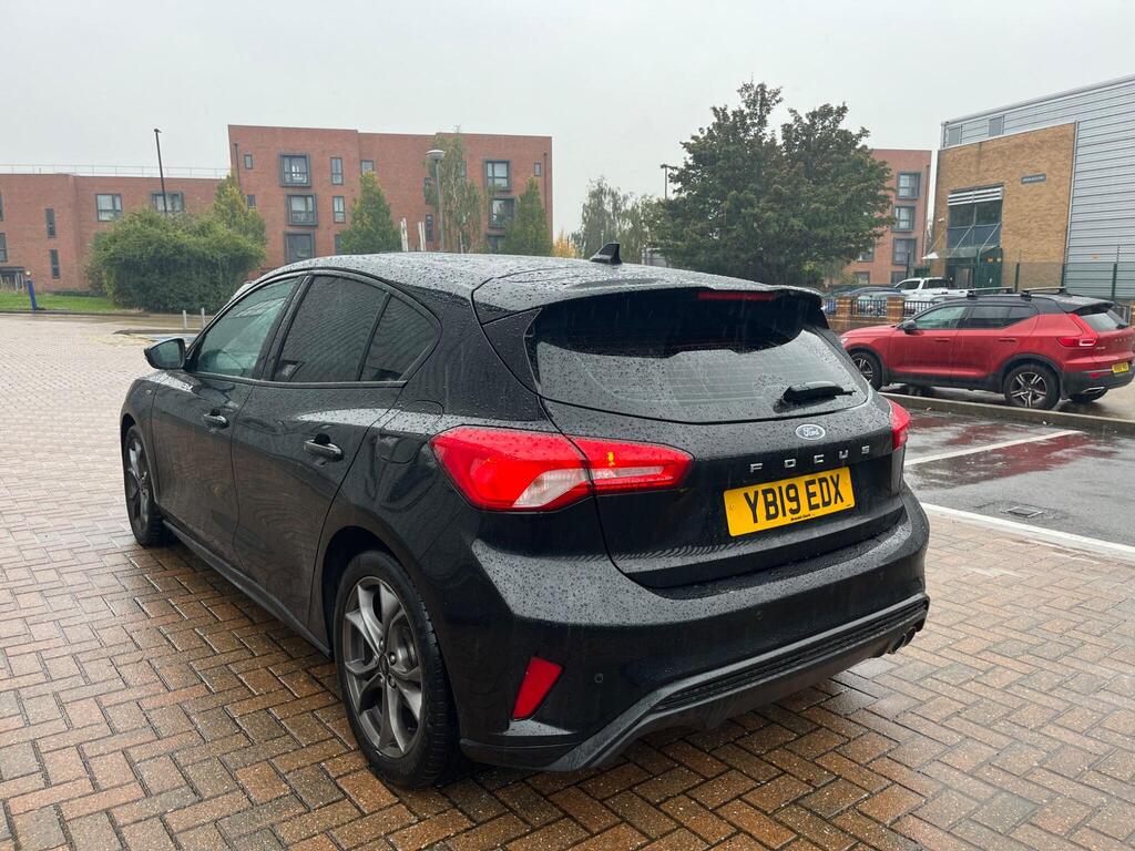 Ford Focus 24