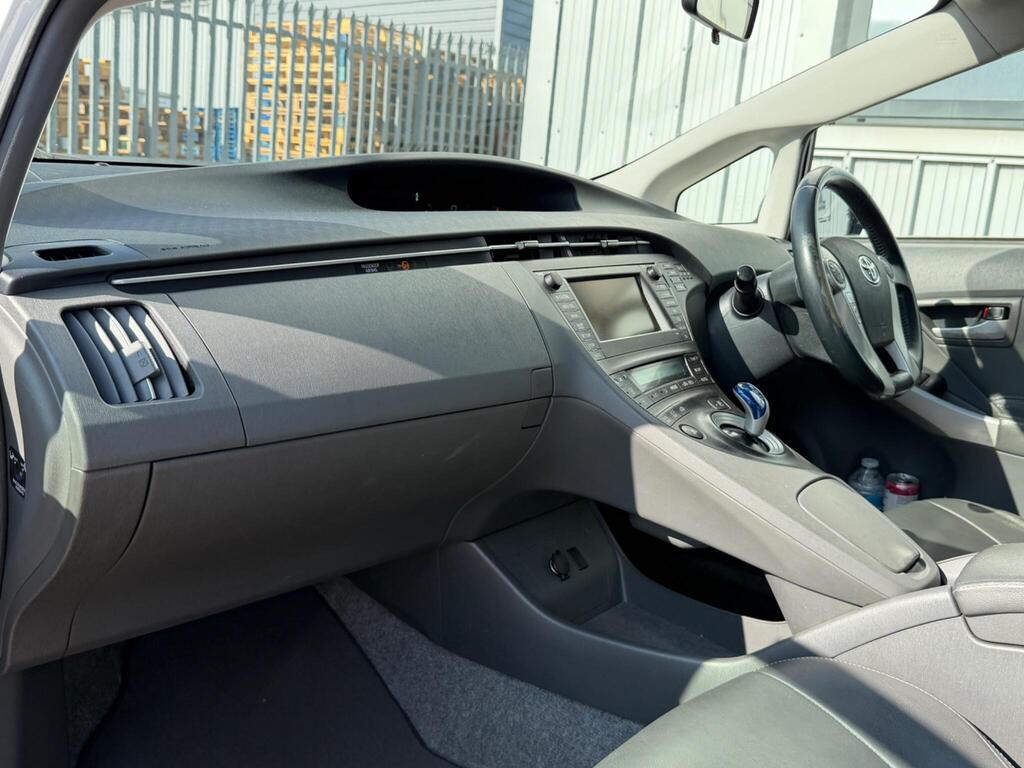 Toyota Prius 47