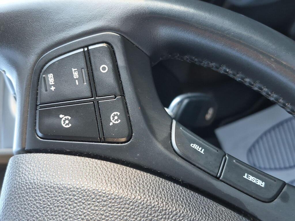 Hyundai i10 21