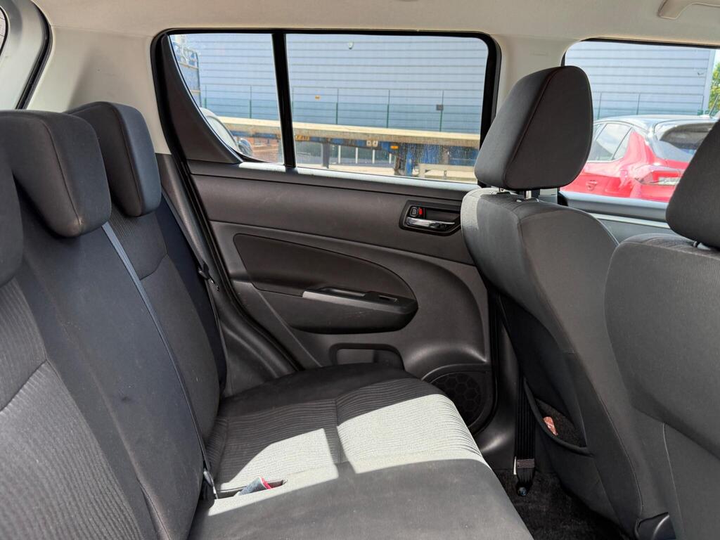 Suzuki Swift 25
