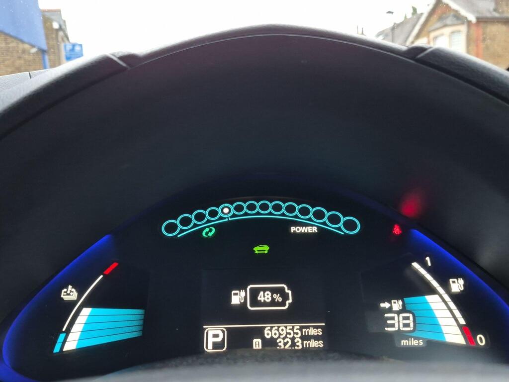 Nissan Leaf 48
