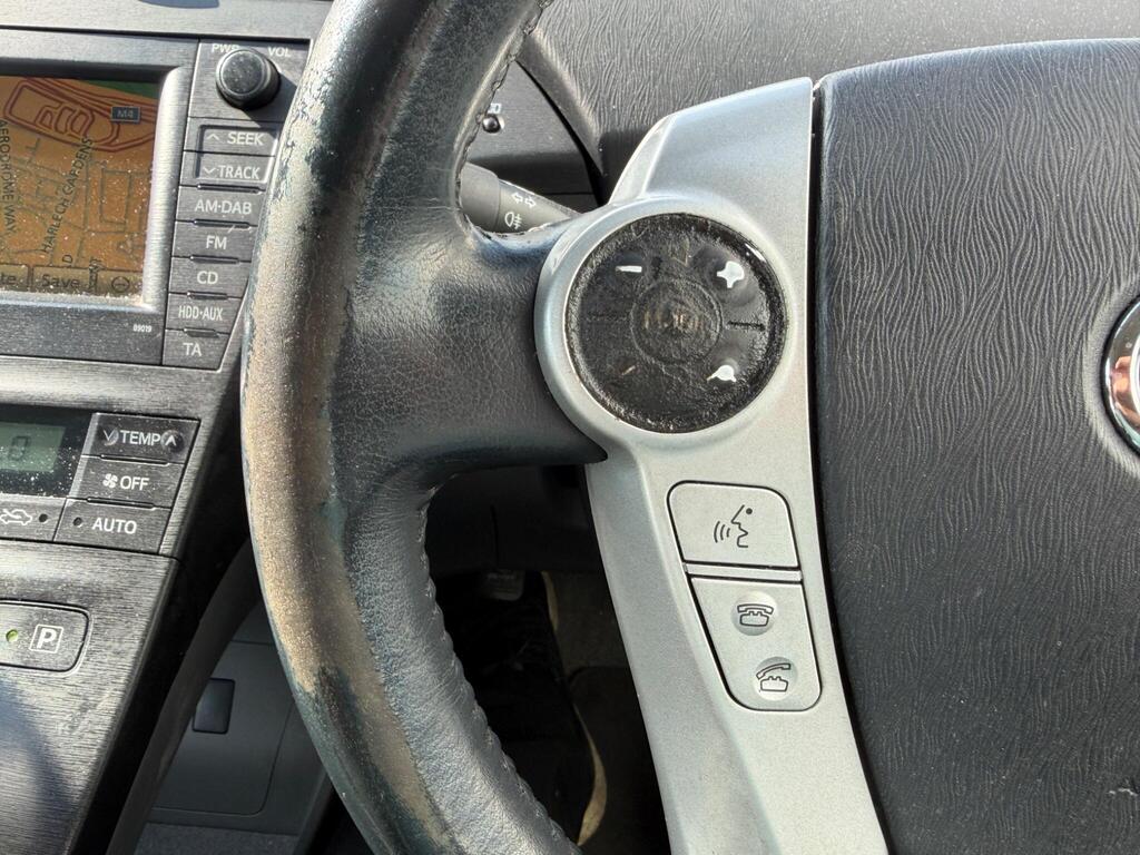 Toyota Prius 24