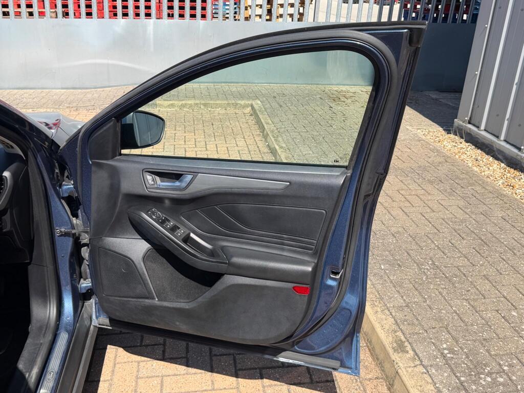 Ford Focus 39