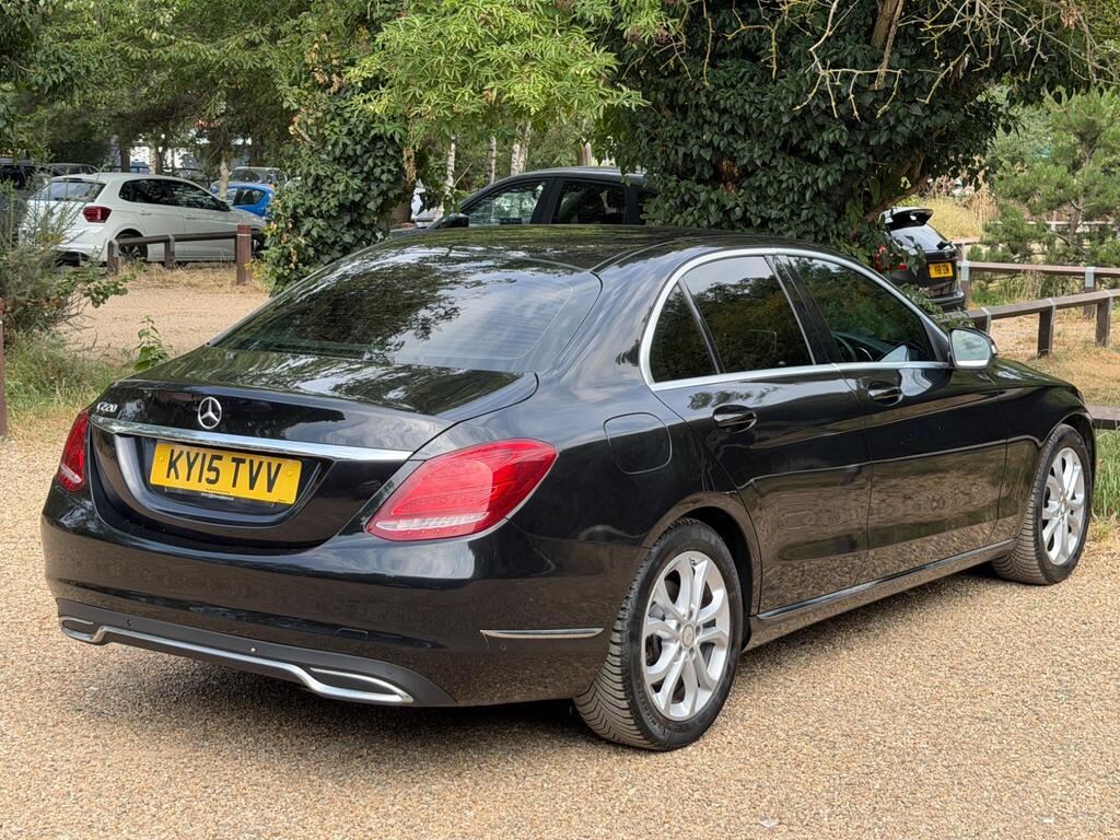 Mercedes-Benz C Class 16
