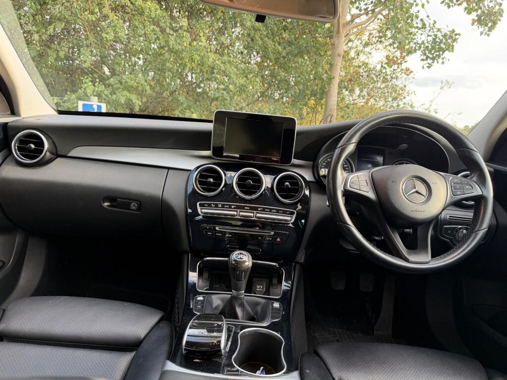 Mercedes-Benz C Class 15