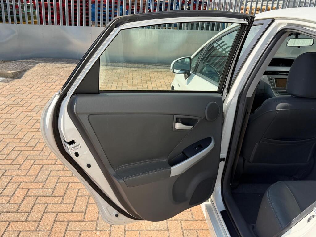 Toyota Prius 41