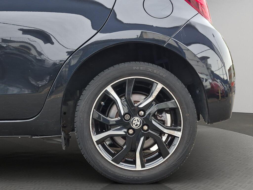 Toyota Yaris 38