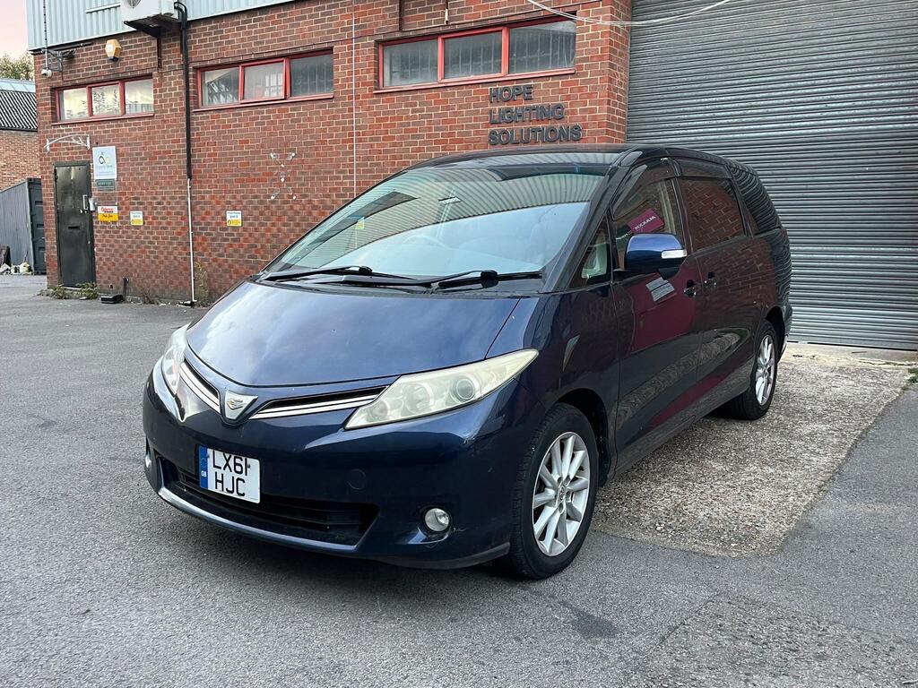 Toyota Estima 3