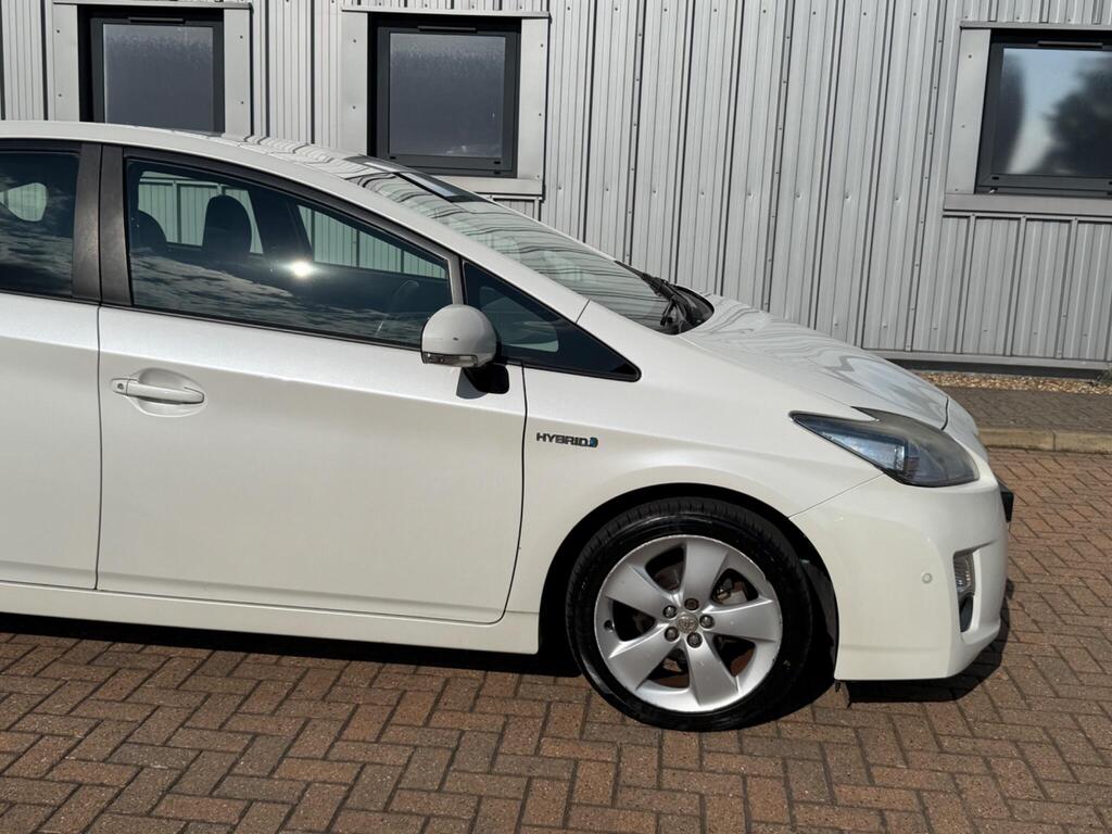 Toyota Prius 4