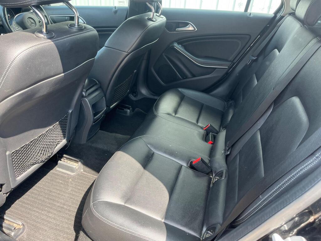 Mercedes-Benz A Class 32