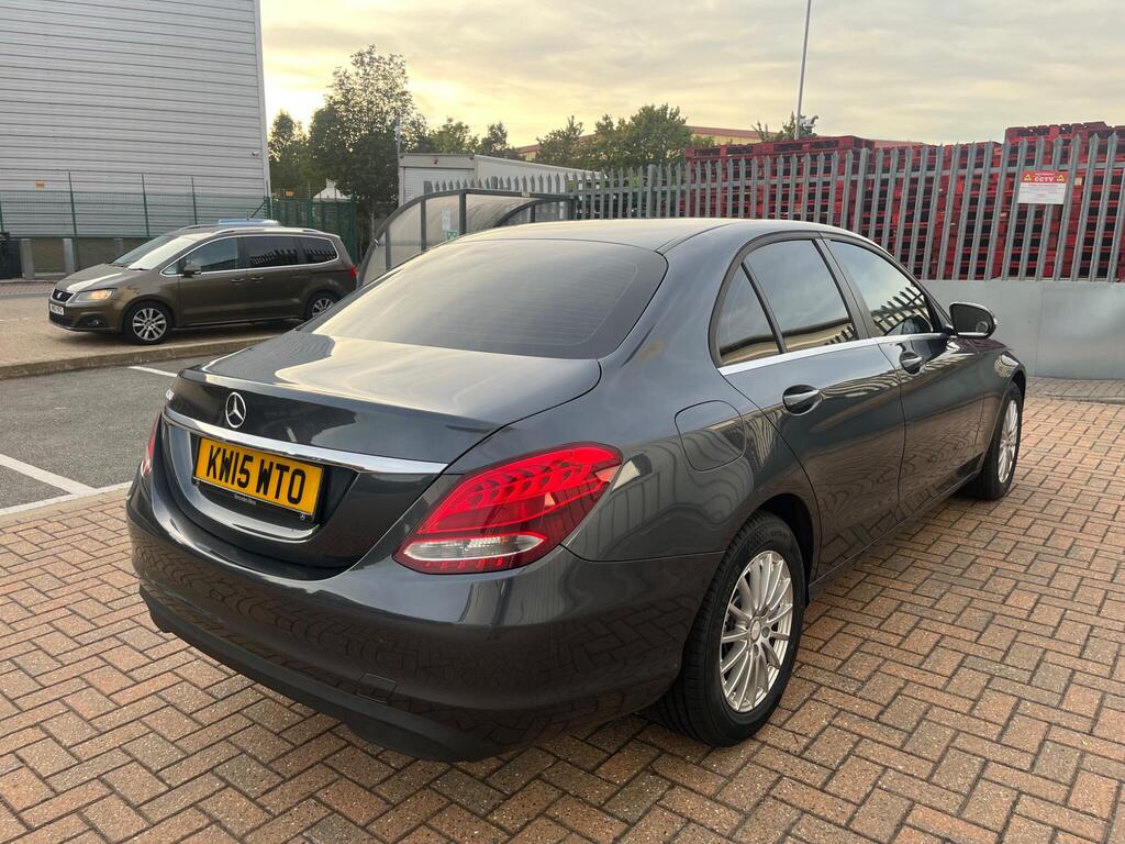 Mercedes-Benz C Class 23