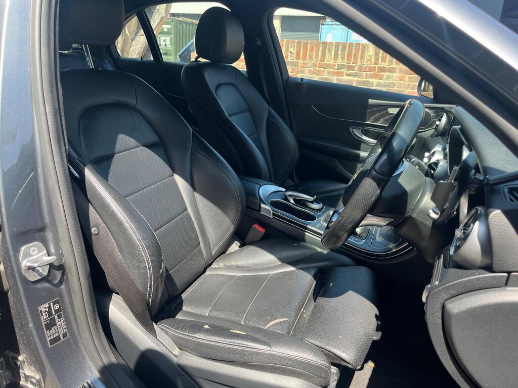 Mercedes-Benz C Class 16