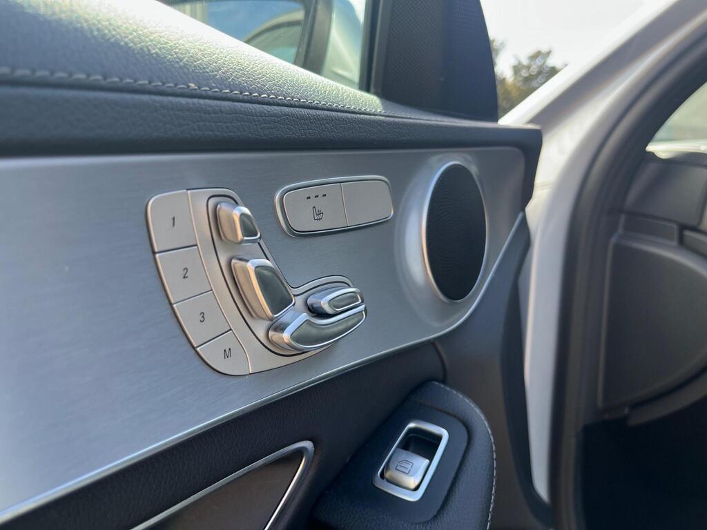 Mercedes-Benz C Class 36