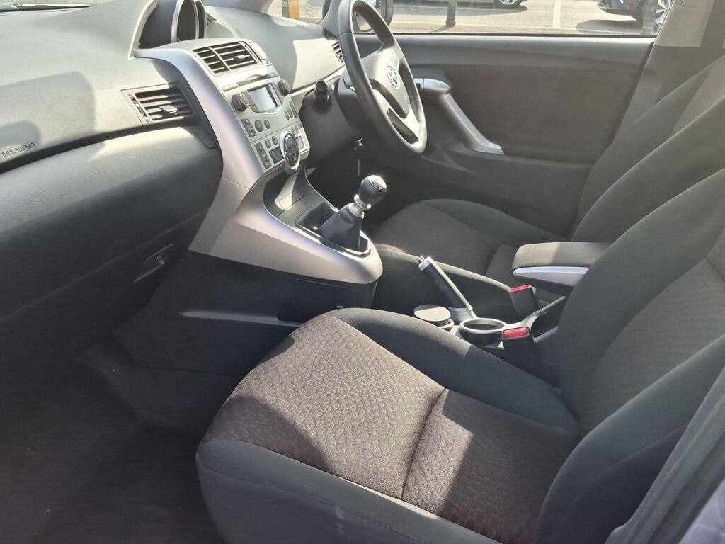 Toyota Verso 45
