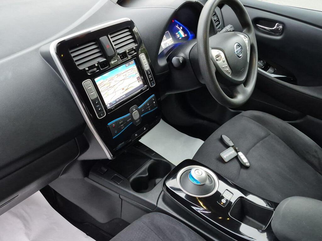 Nissan Leaf 10