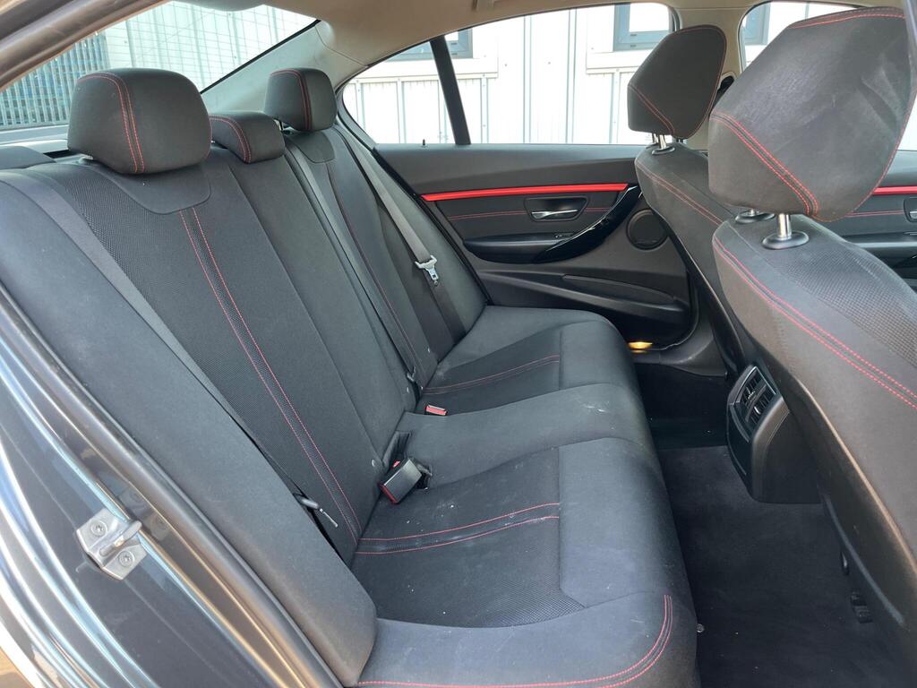 BMW 3 Series 29