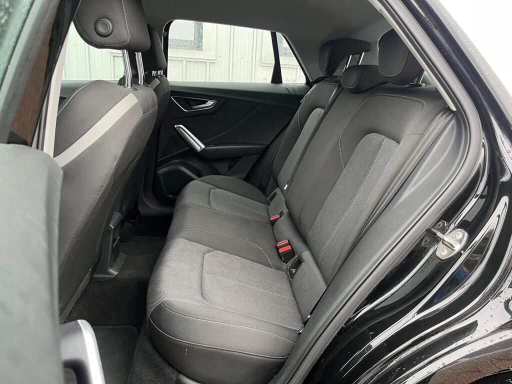 Audi Q2 48