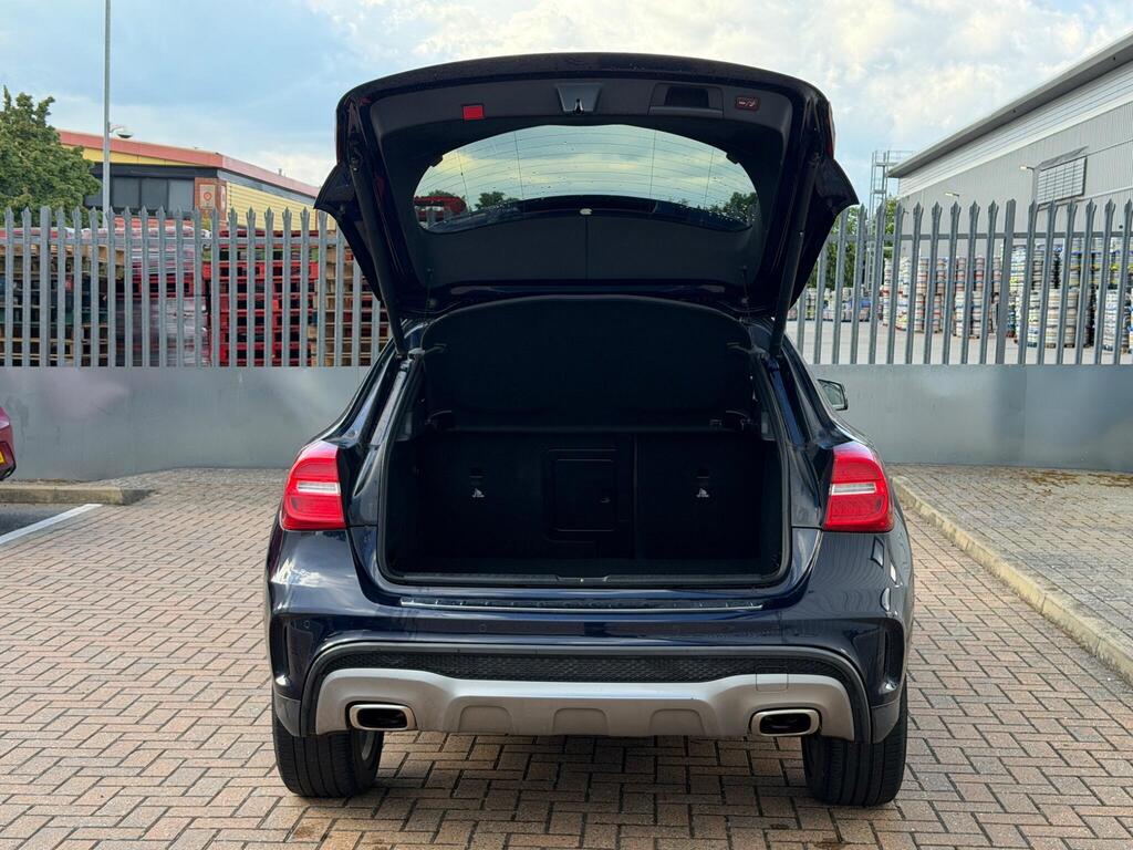 Mercedes-Benz GLA 45