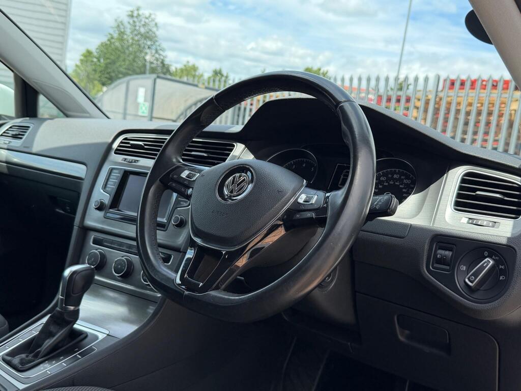 Volkswagen Golf 75