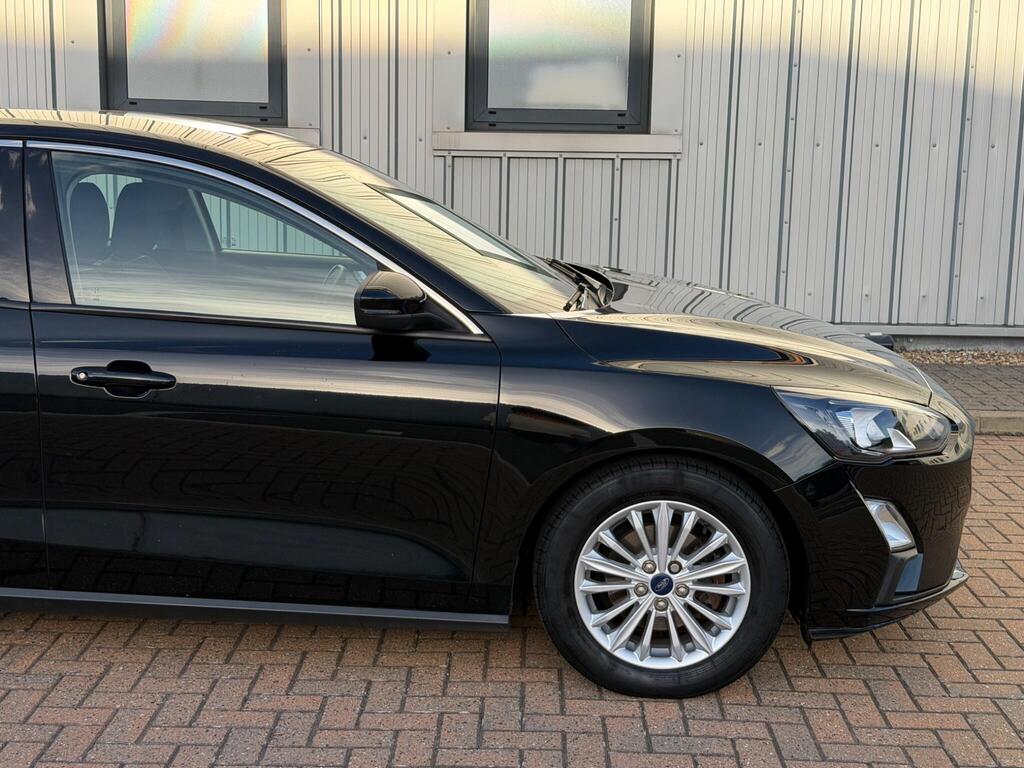 Ford Focus 14