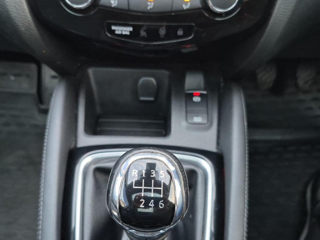 Nissan Qashqai 15
