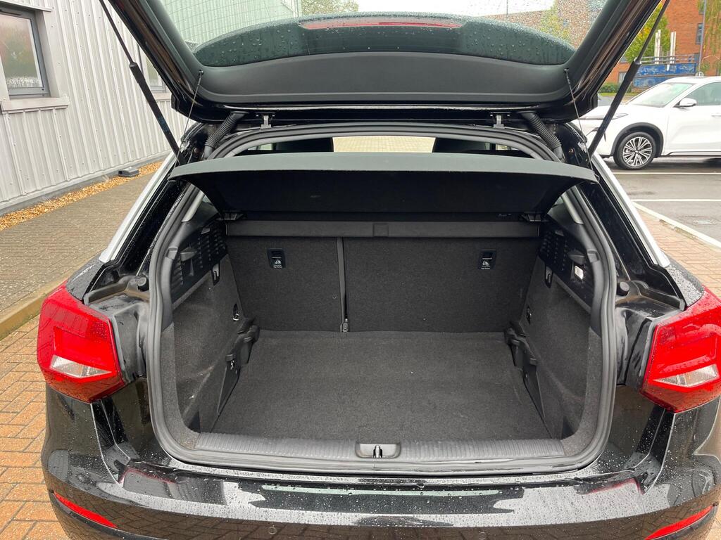 Audi Q2 82